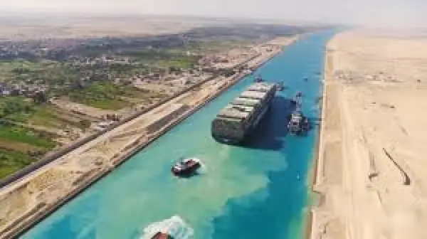 Despre Canalul Suez